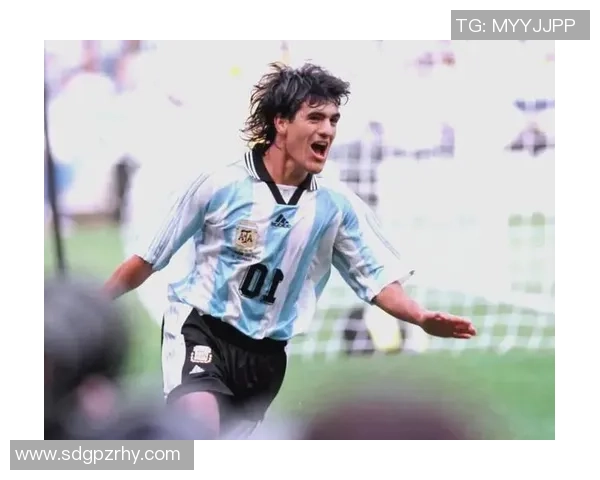 世界足坛十大球星绰号揭秘 他们的别名背后隐藏着怎样的传奇故事