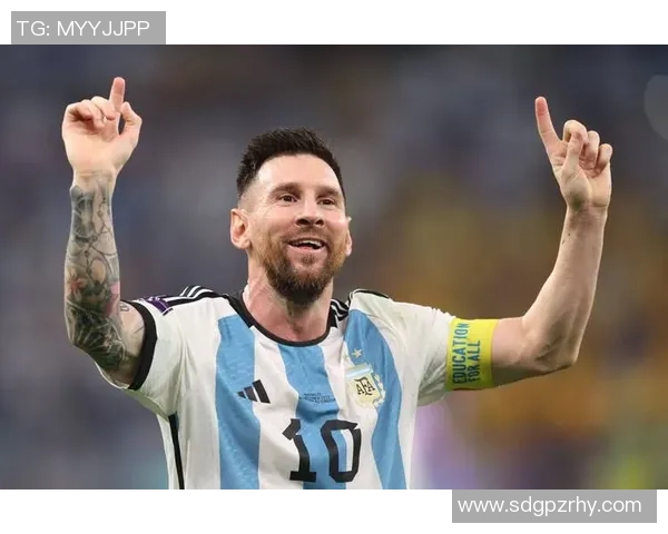 全球足球球星扑克牌排名前十揭秘 盘点最具影响力与实力的传奇球员