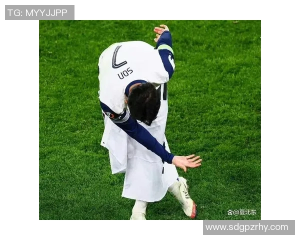 球星因伤痛、失落或喜悦泪洒赛场感人瞬间集锦