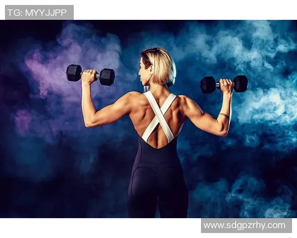 背影足球球星女选手头像展示展现女性力量与运动魅力