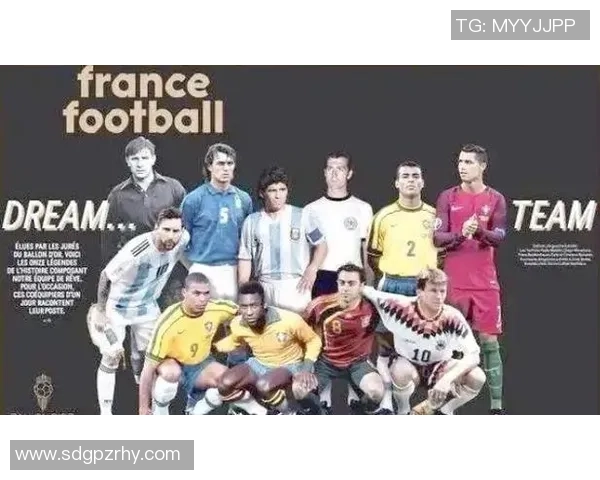 《探索11位足球巨星的传奇之路和他们对现代足球的深远影响》